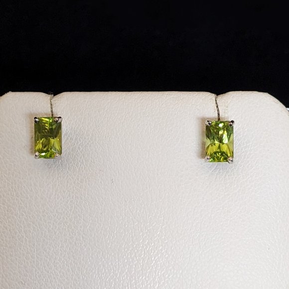 SOLD!! - Peridot Earrings set in Sterling Silver - Picture 2 of 5